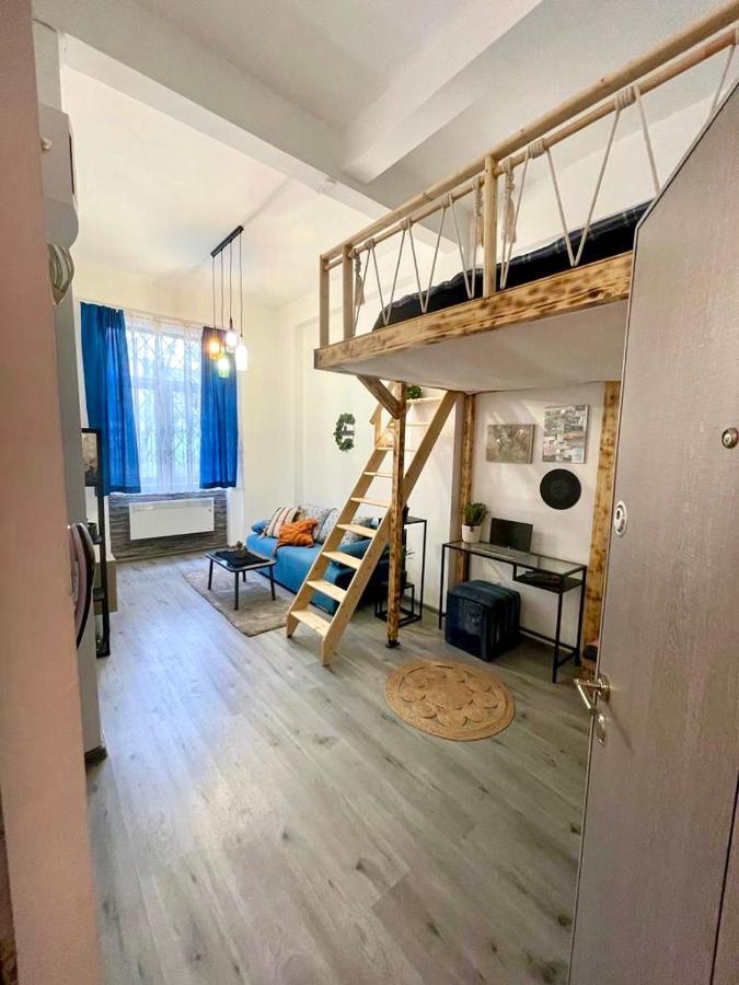 Vis-A-Vis Studio - Gara De Nord Bucureşti Exterior foto